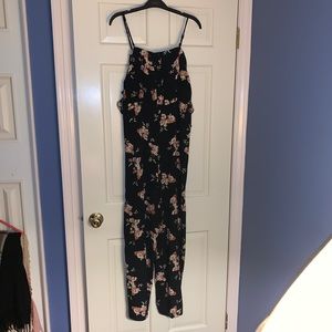 WILD FABLE BLACK AND PINK FLORAL PANT-LENGTH JUMPSUIT SIZE XL